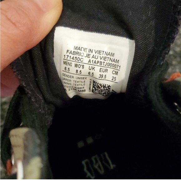 Converse Chuck Taylor Hybrid Camo High Top Casual Sneakers - Picture 4 of 7